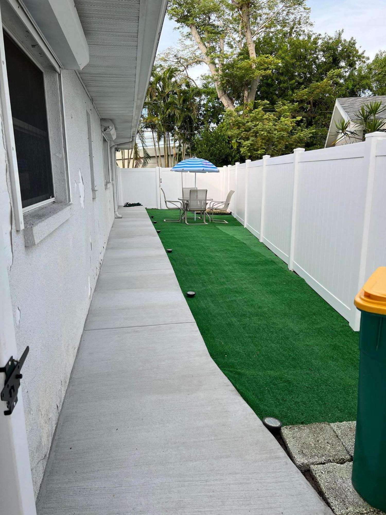Cozy Private Studio W/Own Yard - 3Mi From Beach Seminole Luaran gambar